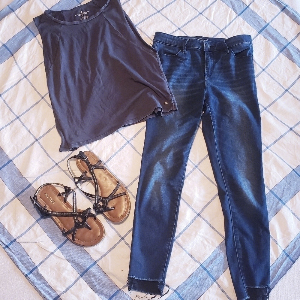 🪴BOGO FREE🪴 Abercrombie Skinny Jean Crop Size 25